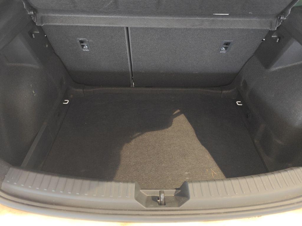 SEAT León 1.0 TSI S&S Style 25 Aniversario 81 kW (110 CV) - 6