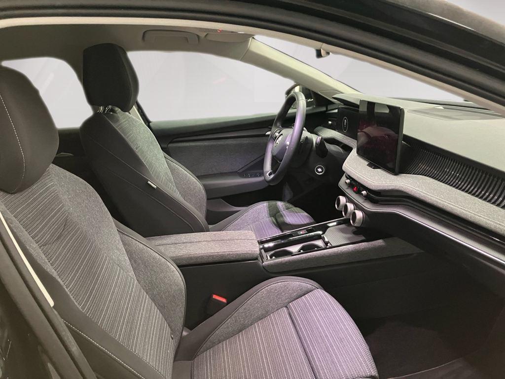 Skoda Superb Combi 1.5 TSI m-HEV Selection DSG 110 kW (150 CV) - 4