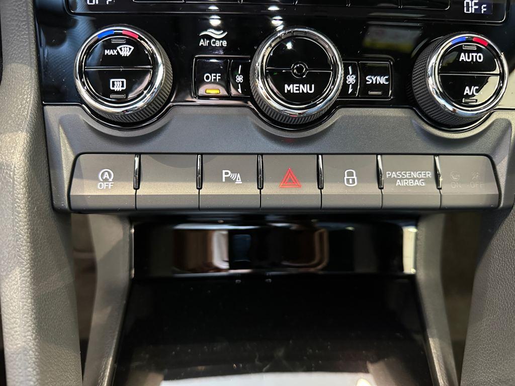 Skoda Karoq 1.5 TSI ACT Sportline DSG 110 kW (150 CV) - 12