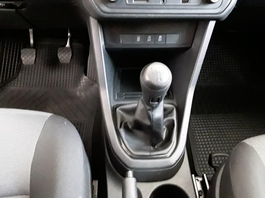 Volkswagen Caddy Profesional Kombi 2.0 TDI BMT 75 kW (102 CV) - 10