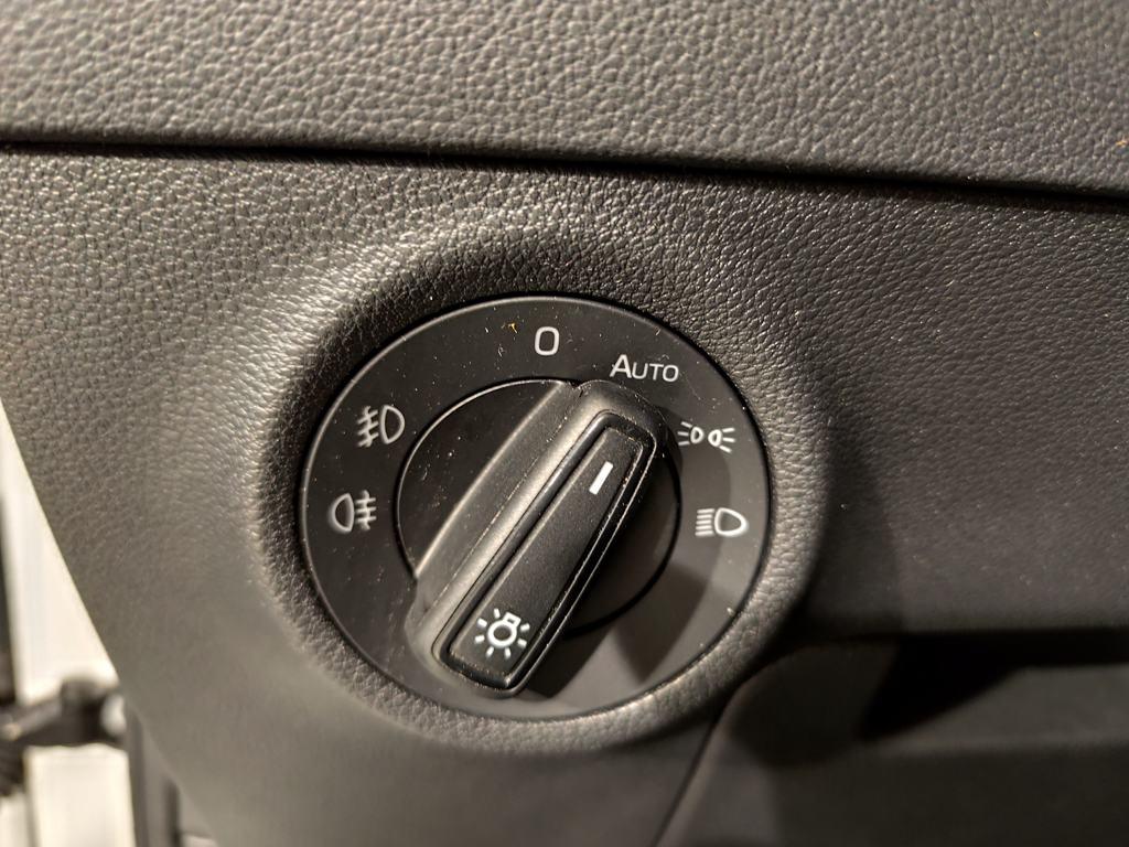 Skoda Karoq 1.5 TSI ACT Design DSG 110 kW (150 CV) - 10