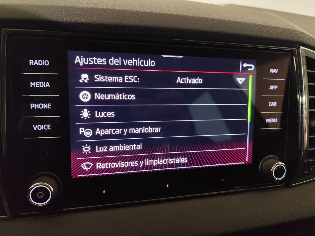 Skoda Karoq 1.5 TSI ACT Design DSG 110 kW (150 CV) - 16