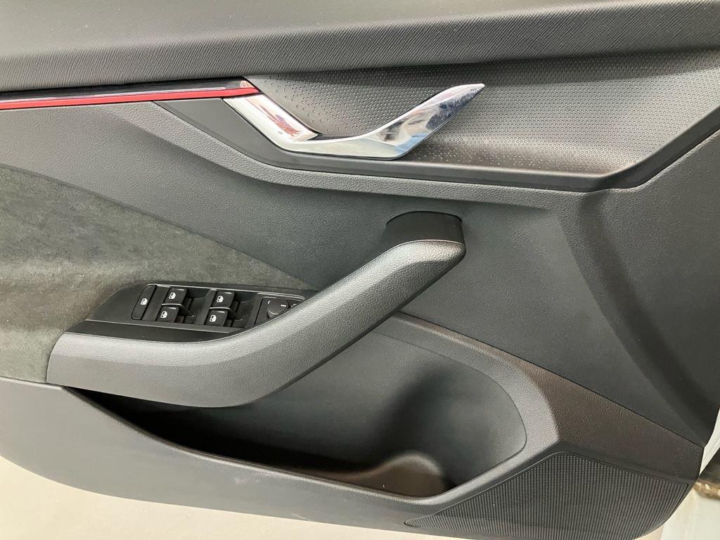 Skoda Scala Design 1.0 TSI DSG 85 kW (115 CV) - 11