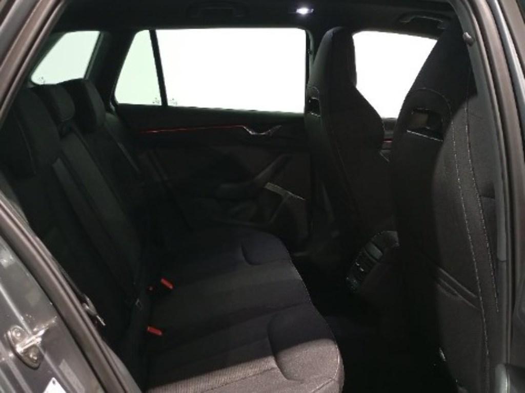 Skoda Kamiq 1.0 TSI Design DSG 85 kW (115 CV) - 5