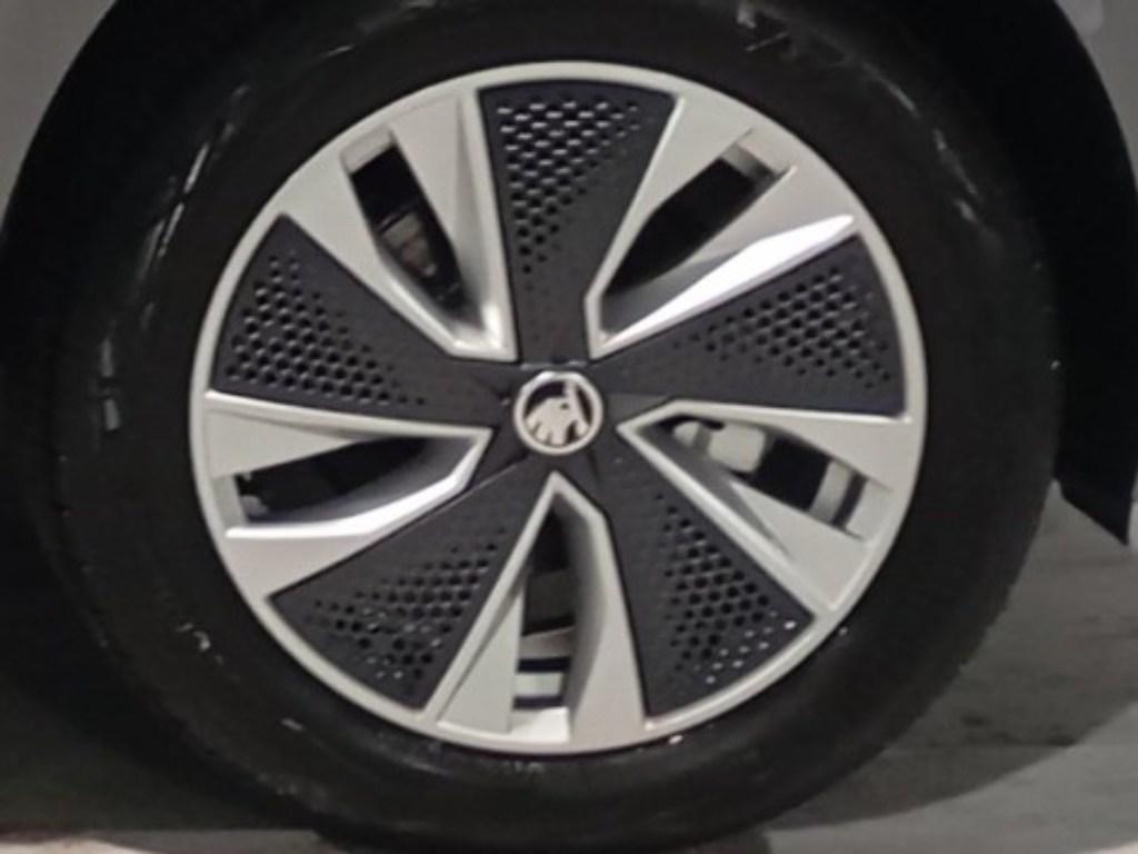 Skoda Kamiq 1.0 TSI Design DSG 85 kW (115 CV) - 7