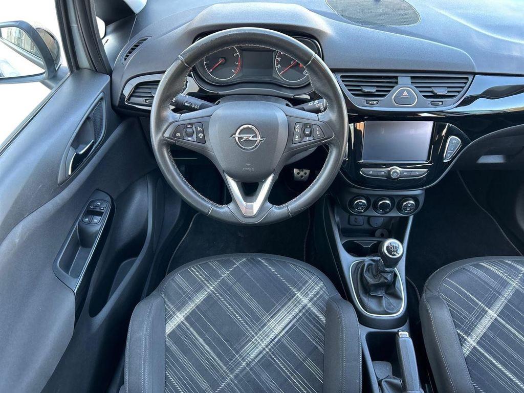 Opel Corsa 1.4 Design Line 66 kW (90 CV) - 9