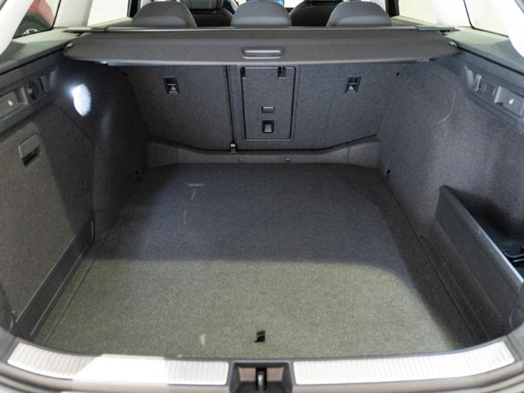 Skoda Superb Combi 1.5 TSI m-HEV Selection DSG 110 kW (150 CV) - 6