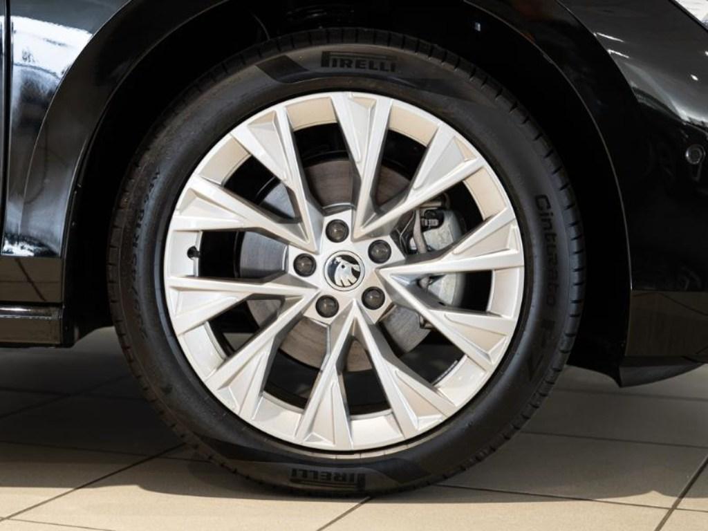 Skoda Superb Combi 1.5 TSI m-HEV Selection DSG 110 kW (150 CV) - 7