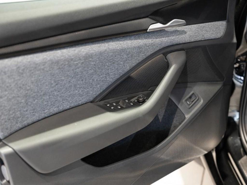 Skoda Superb Combi 1.5 TSI m-HEV Selection DSG 110 kW (150 CV) - 9