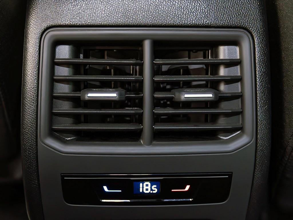 SEAT Leon ST 1.5 eTSI Style Special Edition DSG 110 kW (150 CV) - 19