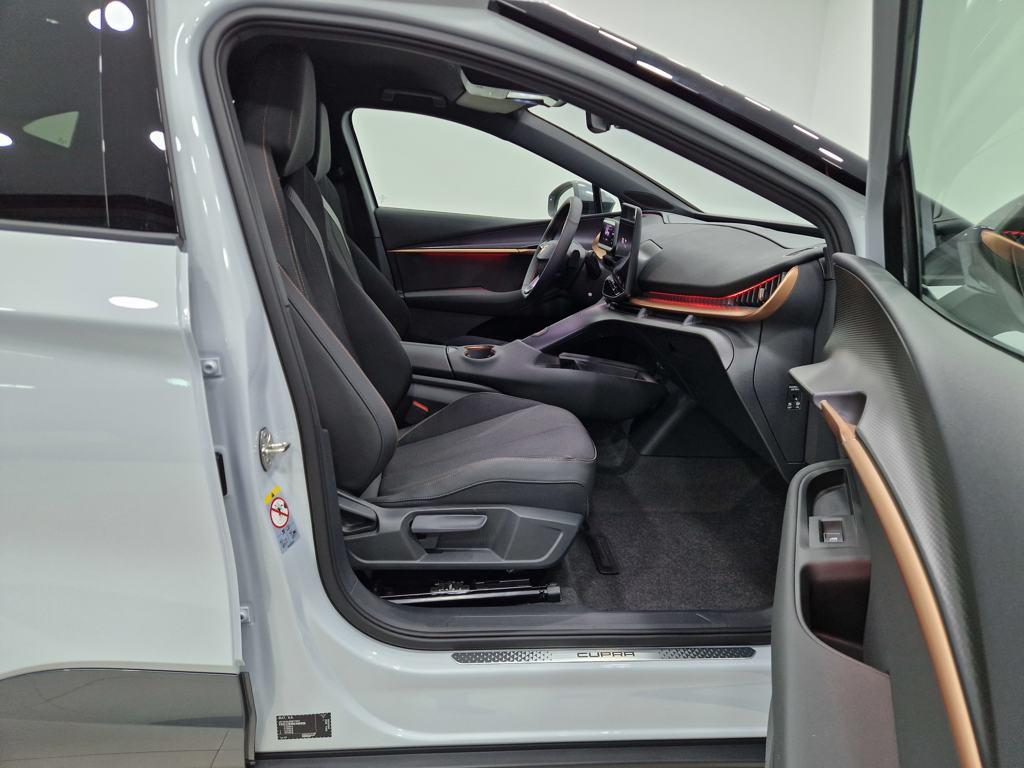 CUPRA Tavascan 77kWh Endurance First Edition 210 kW (286 CV) - 4