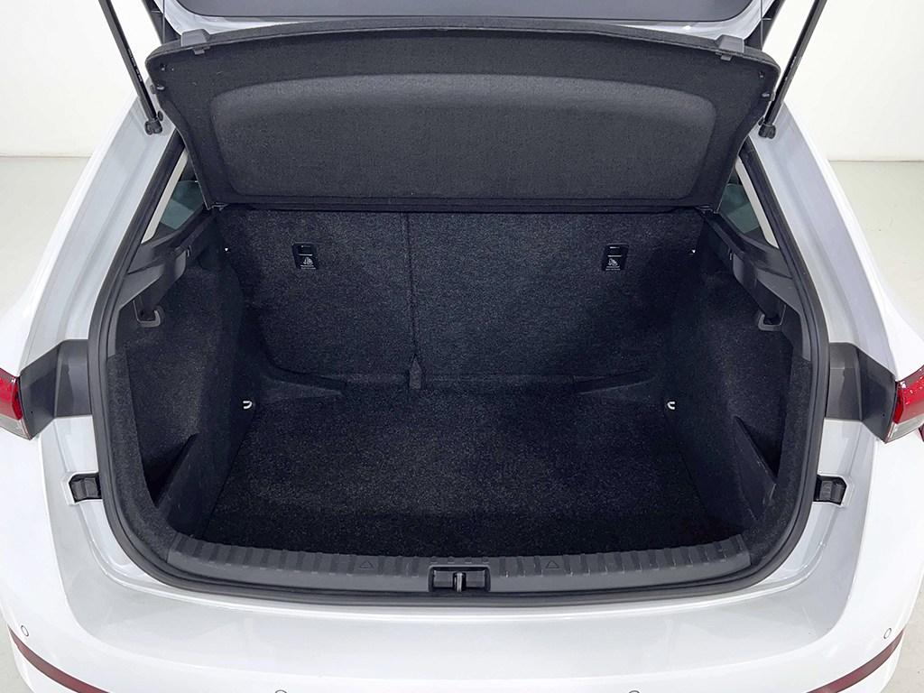 Skoda Scala 1.0 TSI Selection 70 kW (95 CV) - 6