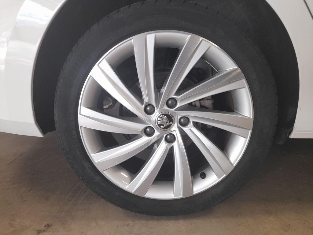 Skoda Octavia Combi 1.4 TSI iV P-HEV Selection DSG 150 kW (204 CV) - 7