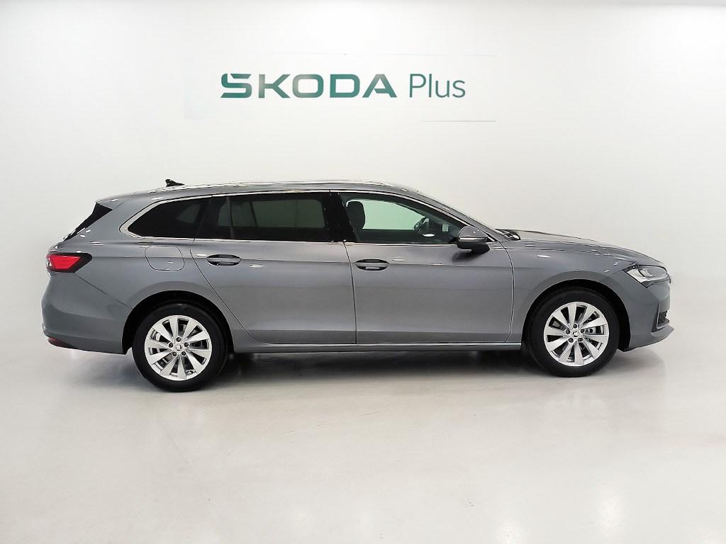 Skoda Superb Combi 1.5 TSI m-HEV Selection DSG 110 kW (150 CV) - 2