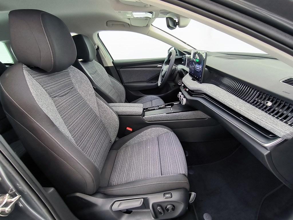 Skoda Superb Combi 1.5 TSI m-HEV Selection DSG 110 kW (150 CV) - 4