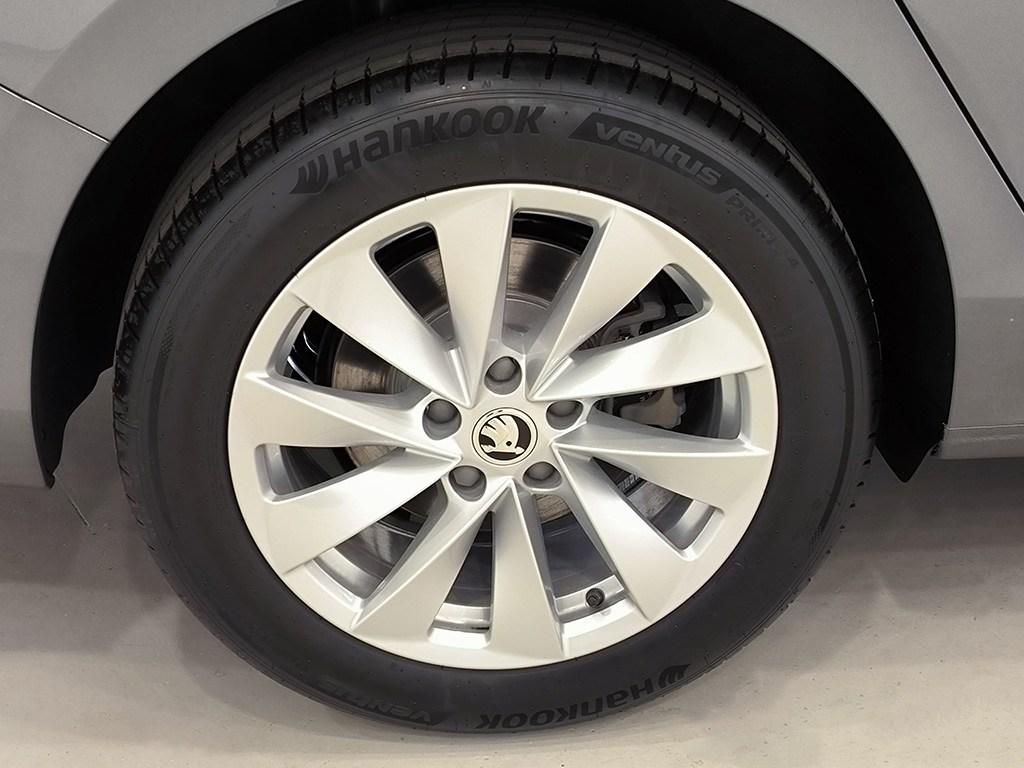 Skoda Superb Combi 1.5 TSI m-HEV Selection DSG 110 kW (150 CV) - 7