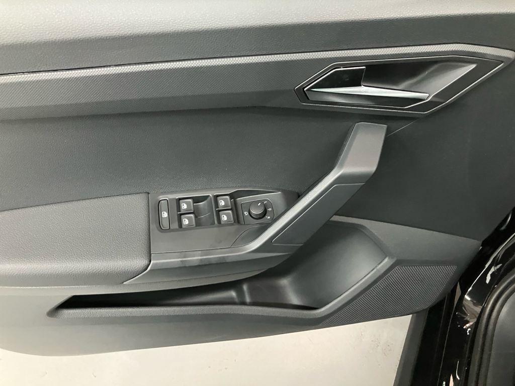 SEAT Arona 1.0 TSI Style Special Edition DSG 85 kW (115 CV) - 12