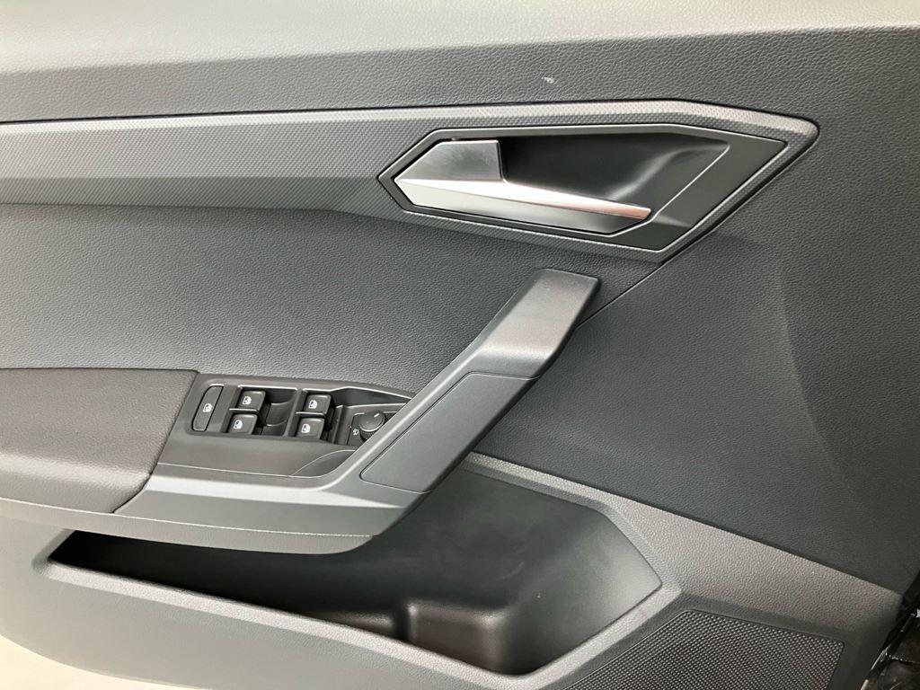 SEAT Arona 1.0 TSI Style XM DSG 85 kW (115 CV) - 13