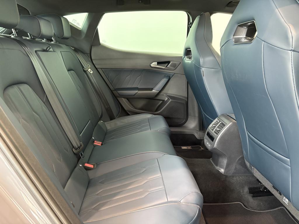 CUPRA León 2.0 TSI VZ DSG 221 kW (300 CV) - 5