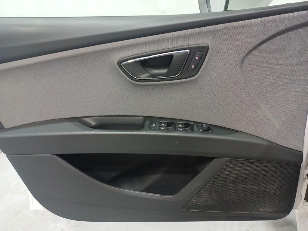 SEAT León ST 1.6 TDI S&S Style Edition Nav 85 kW (115 CV) - 14