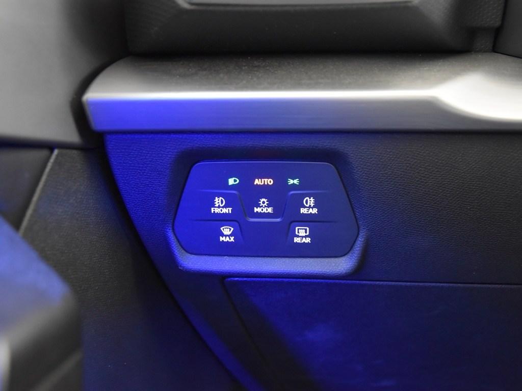 SEAT León ST 1.5 eTSI S&S FR Special Edition Vision DSG 110 kW (150 CV) - 17