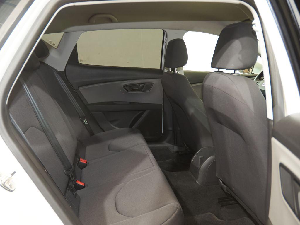 SEAT León 1.6 TDI Reference 66 kW (90 CV) - 5