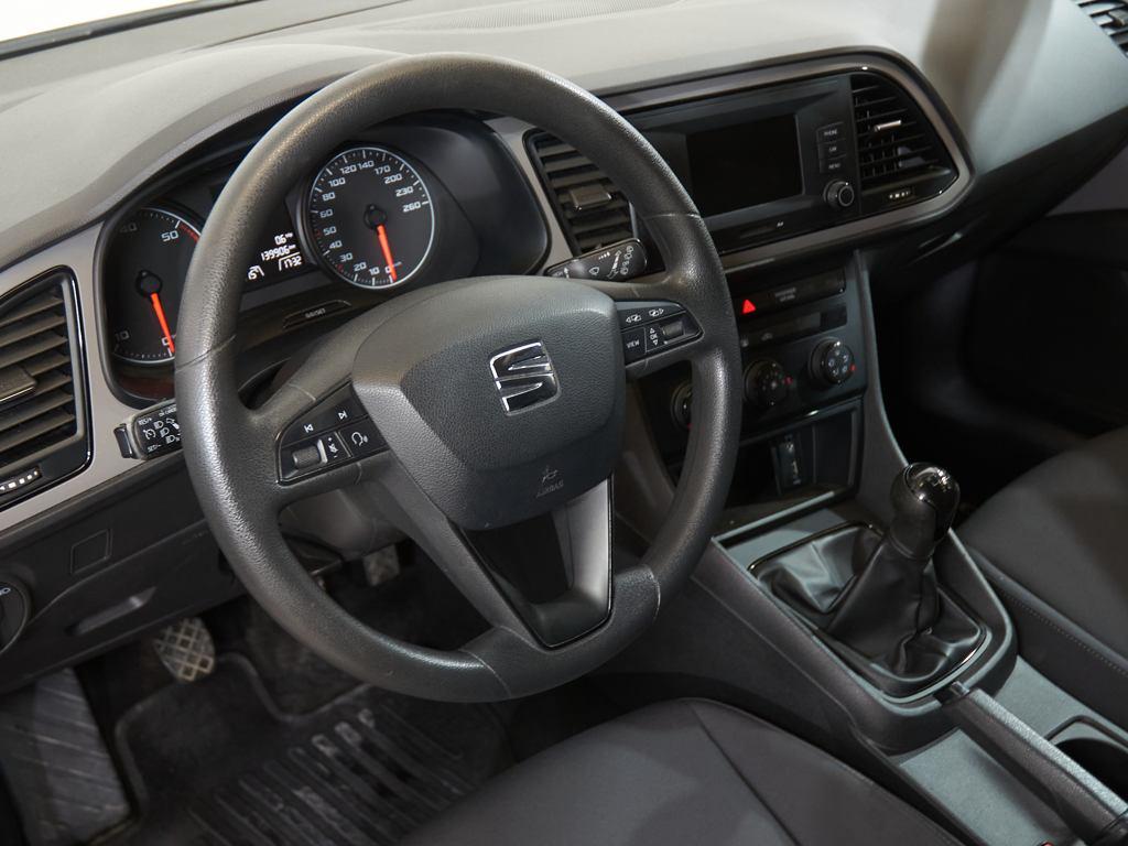 SEAT León 1.6 TDI Reference 66 kW (90 CV) - 8