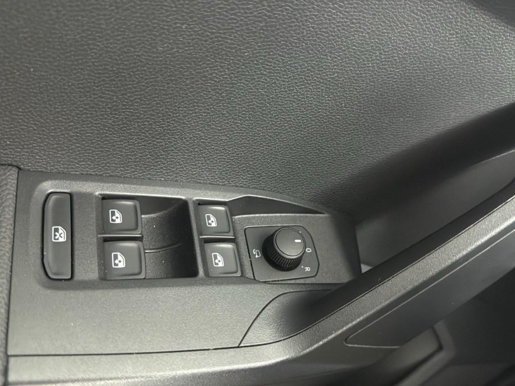 SEAT Arona 1.0 TSI Style XM DSG 85 kW (115 CV) - 8