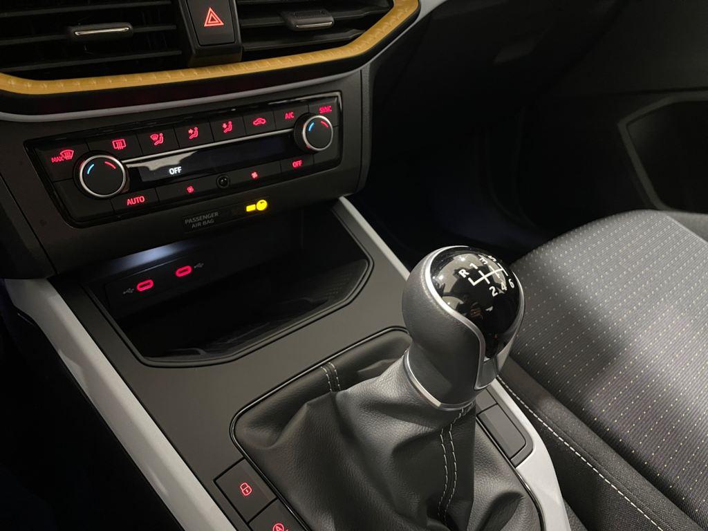 SEAT Arona 1.0 TSI Style XM 81 kW (110 CV) - 10
