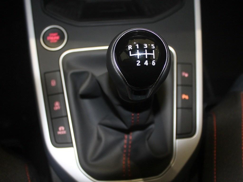 SEAT Arona 1.0 TSI FR XM 81 kW (110 CV) - 17