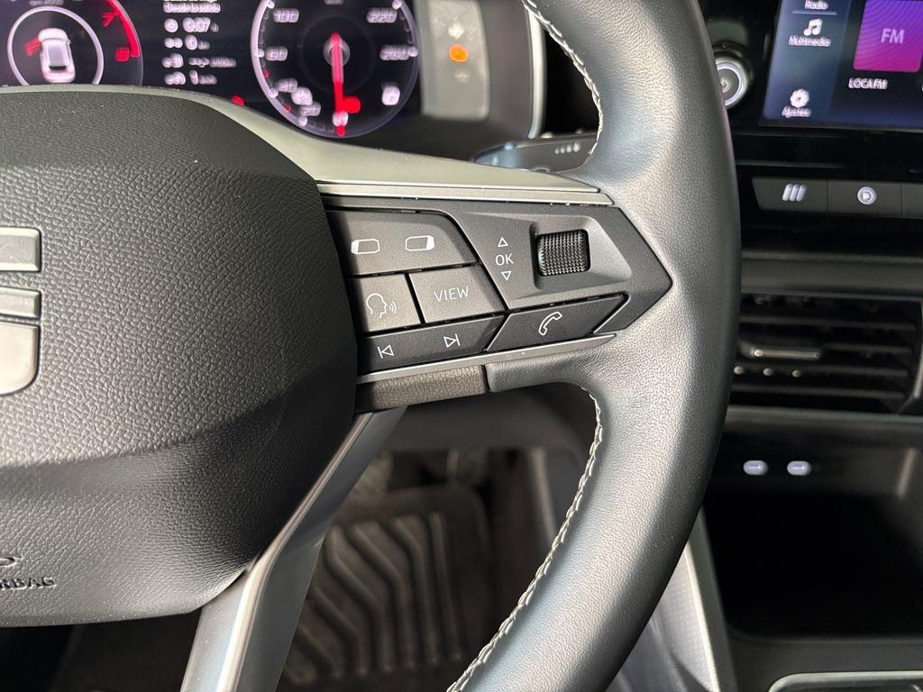 SEAT León 1.0 TSI S&S Style XL Vision 81 kW (110 CV) - 9