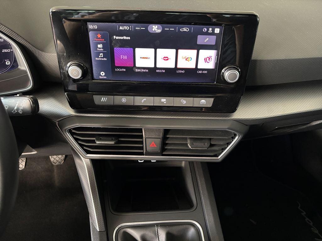 SEAT León 1.0 TSI S&S Style XL Vision 81 kW (110 CV) - 10