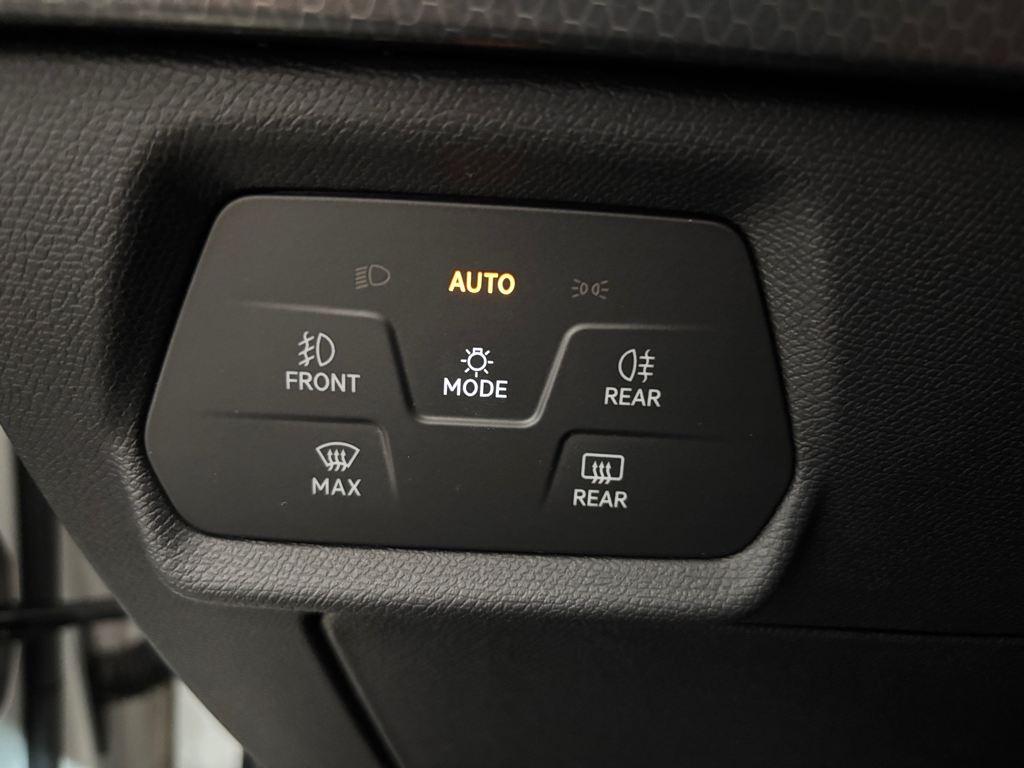 SEAT León 1.0 TSI S&S Style XL Vision 81 kW (110 CV) - 14