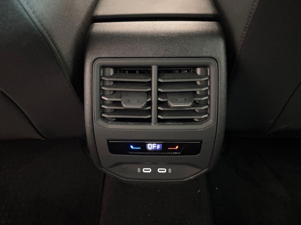 SEAT León 1.0 TSI S&S Style XL Vision 81 kW (110 CV) - 15