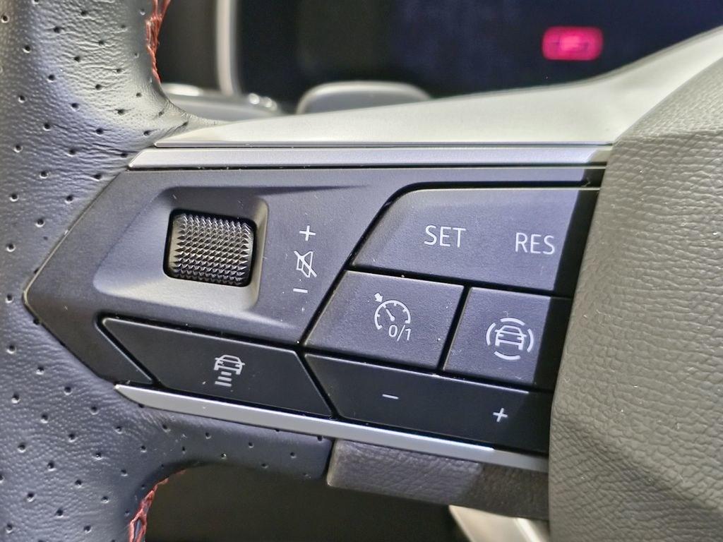 SEAT León 1.5 eTSI S&S FR Special Edition Vision DSG 110 kW (150 CV) - 9