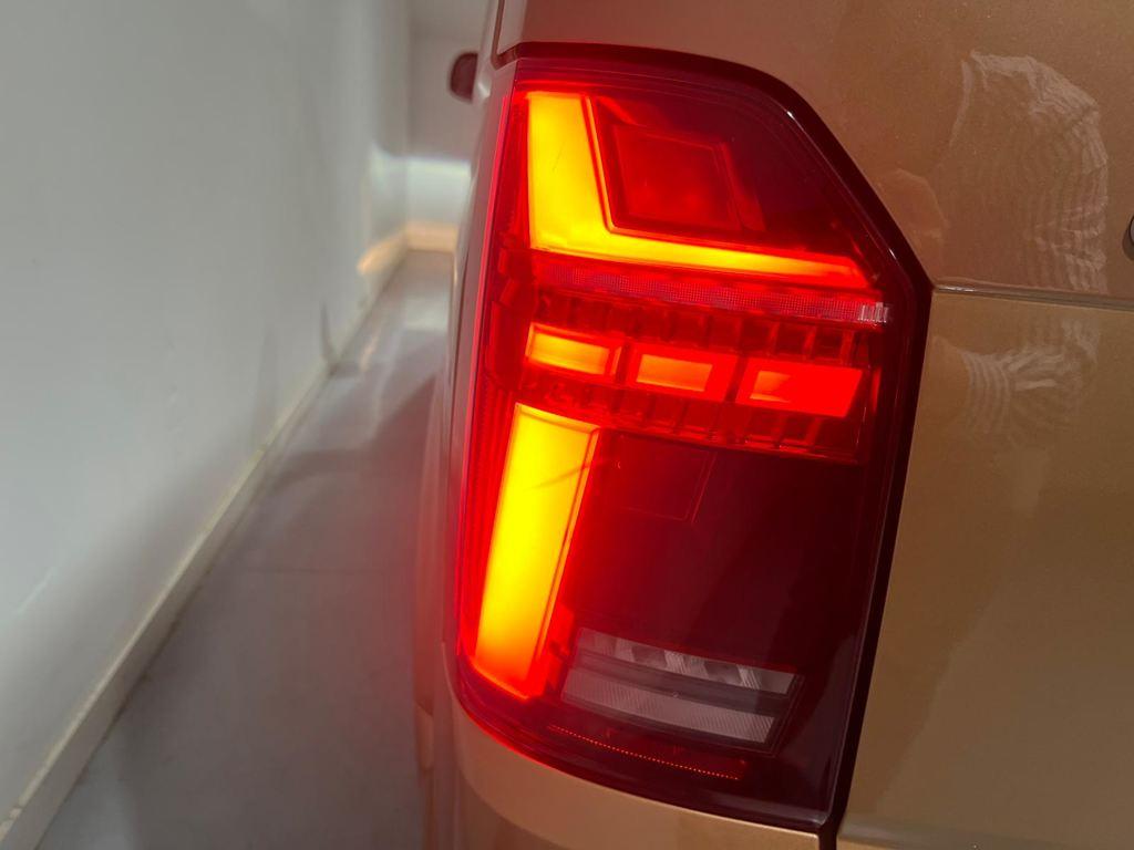 Volkswagen Caravelle Origin Batalla Corta 2.0 TDI BMT 110 kW (150 CV) DSG - 18