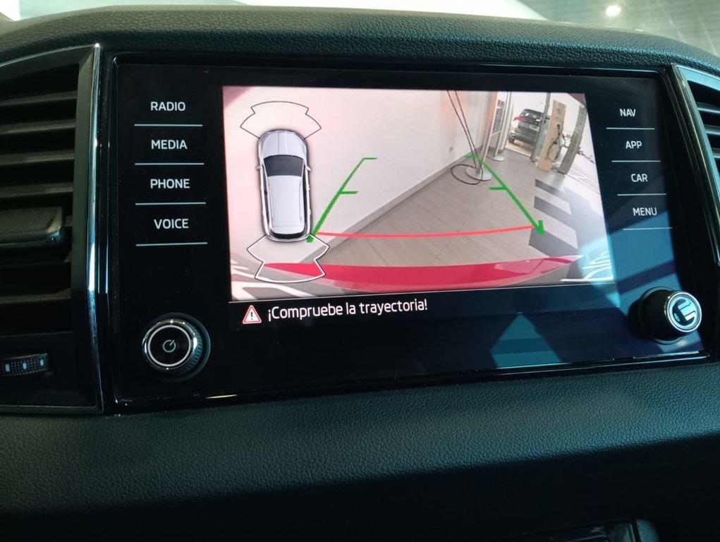 Skoda Karoq 1.5 TSI ACT Selection DSG 110 kW (150 CV) - 8