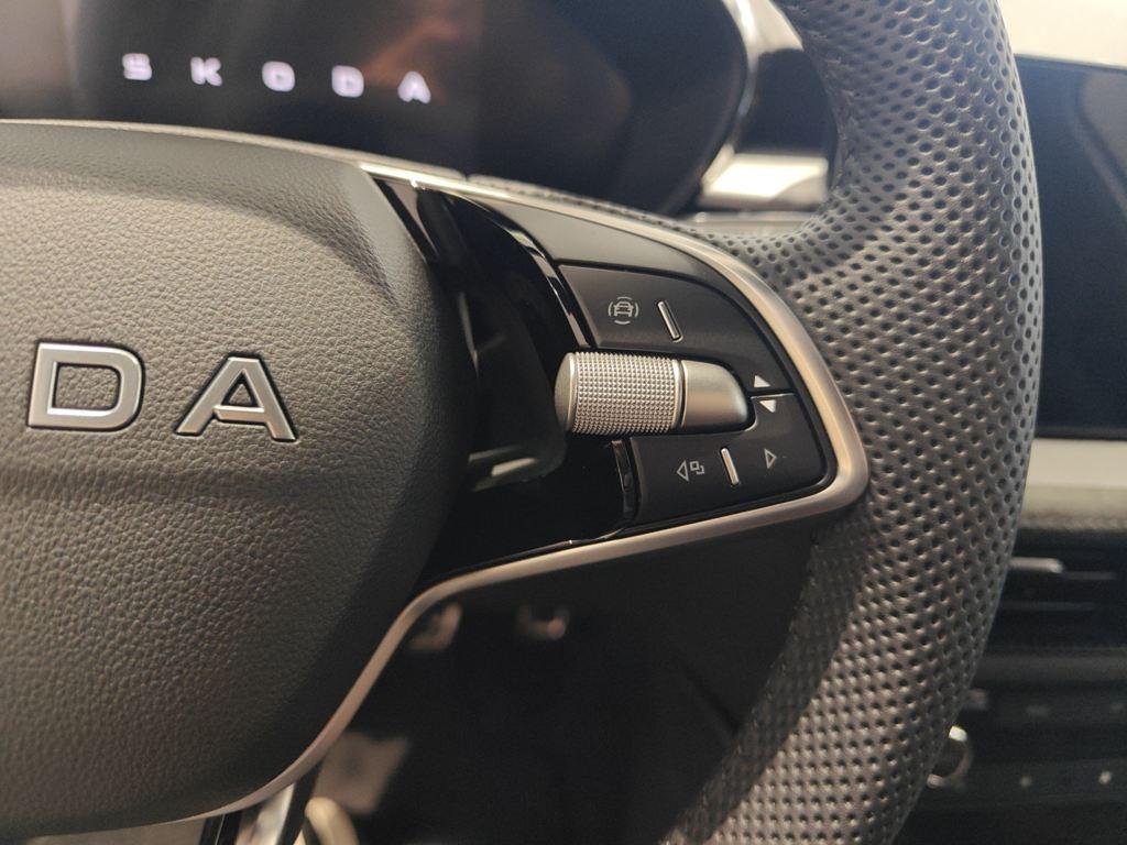 Skoda Fabia 1.0 TSI Design 70 kW (95 CV) - 9