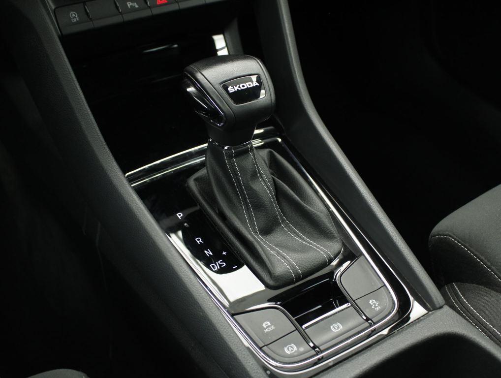 Skoda Karoq 1.5 TSI ACT Sportline DSG 110 kW (150 CV) - 9