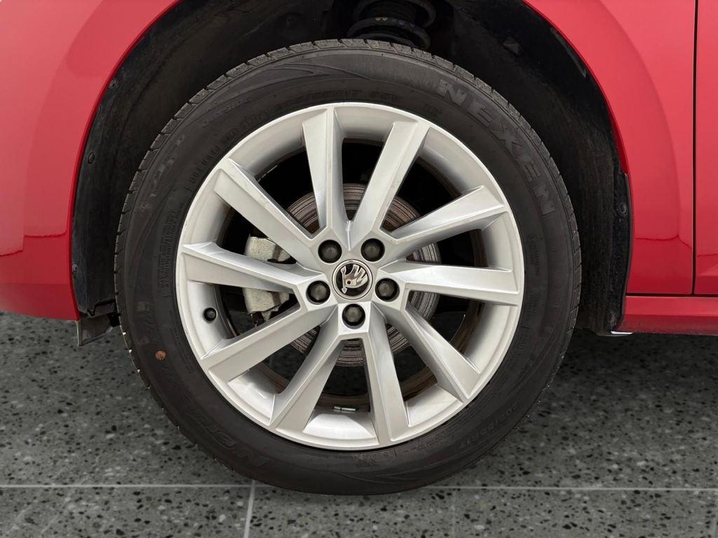 Skoda Kamiq 1.5 TSI Design DSG 110 kW (150 CV) - 7