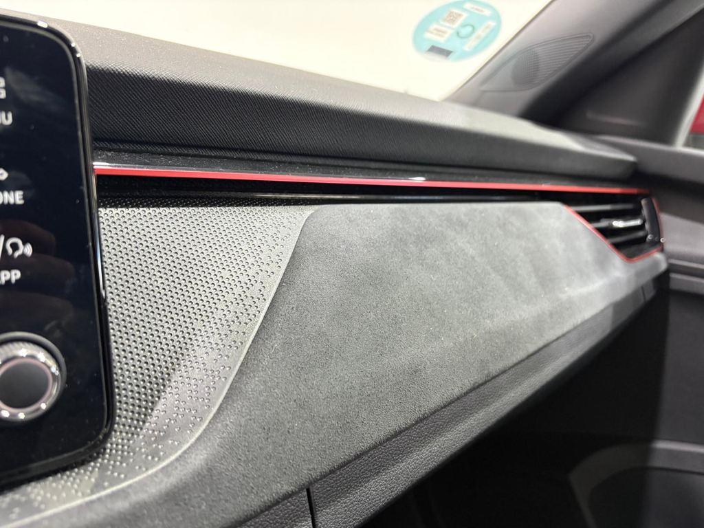 Skoda Kamiq 1.5 TSI Design DSG 110 kW (150 CV) - 9