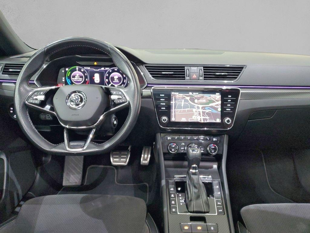 Skoda Superb Combi 1.4 TSI iV P-HEV SportLine DSG 160 kW (218 CV) - 3