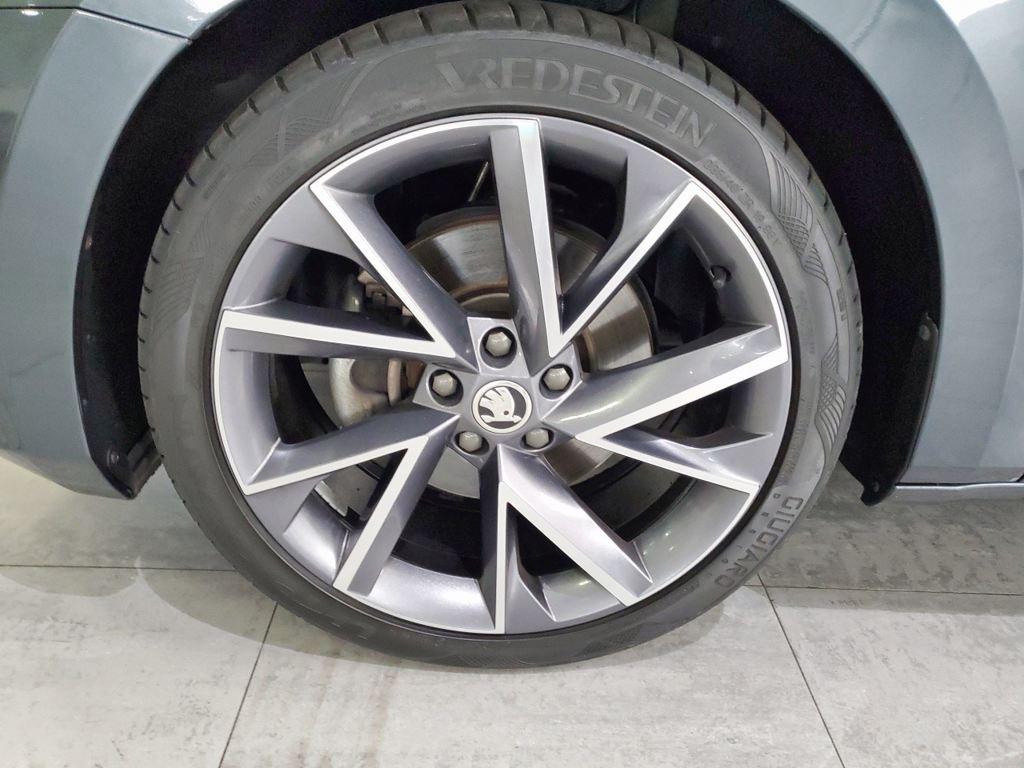 Skoda Superb Combi 1.4 TSI iV P-HEV SportLine DSG 160 kW (218 CV) - 7