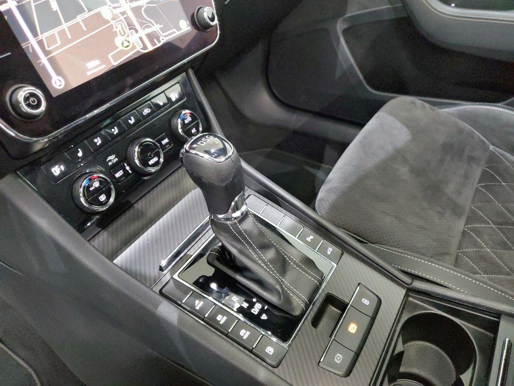 Skoda Superb Combi 1.4 TSI iV P-HEV SportLine DSG 160 kW (218 CV) - 10