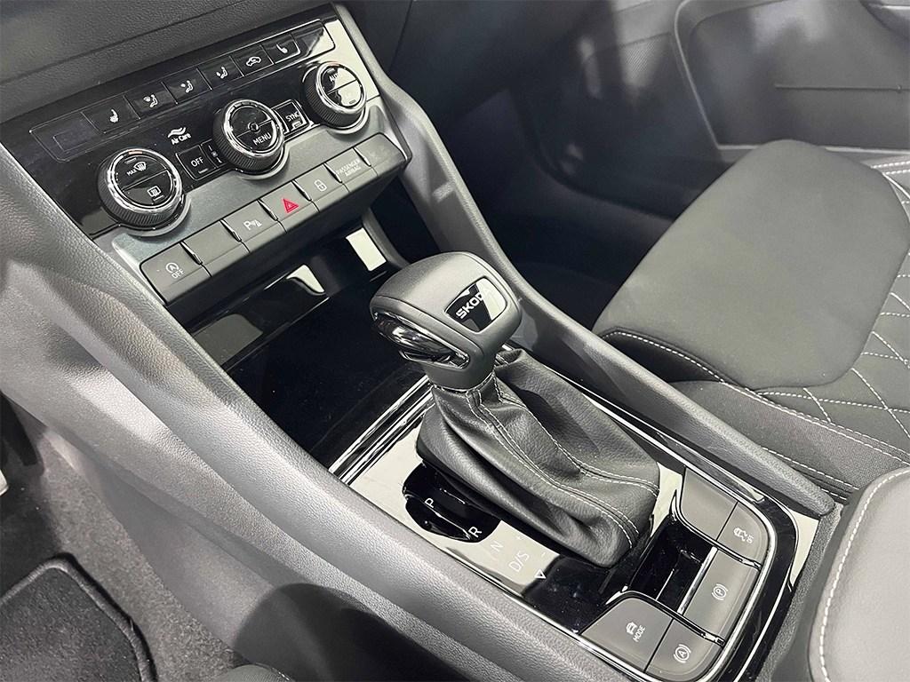 Skoda Karoq 1.5 TSI ACT Sportline DSG 110 kW (150 CV) - 10