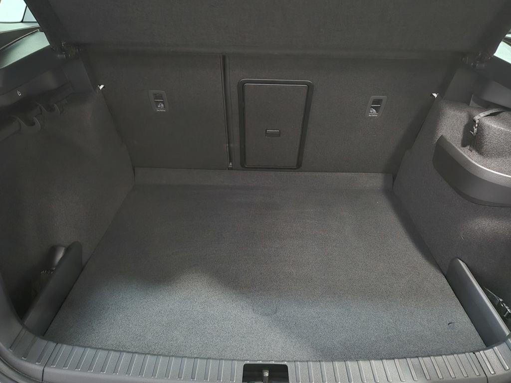 Skoda Karoq 1.5 TSI ACT Design DSG 110 kW (150 CV) - 6