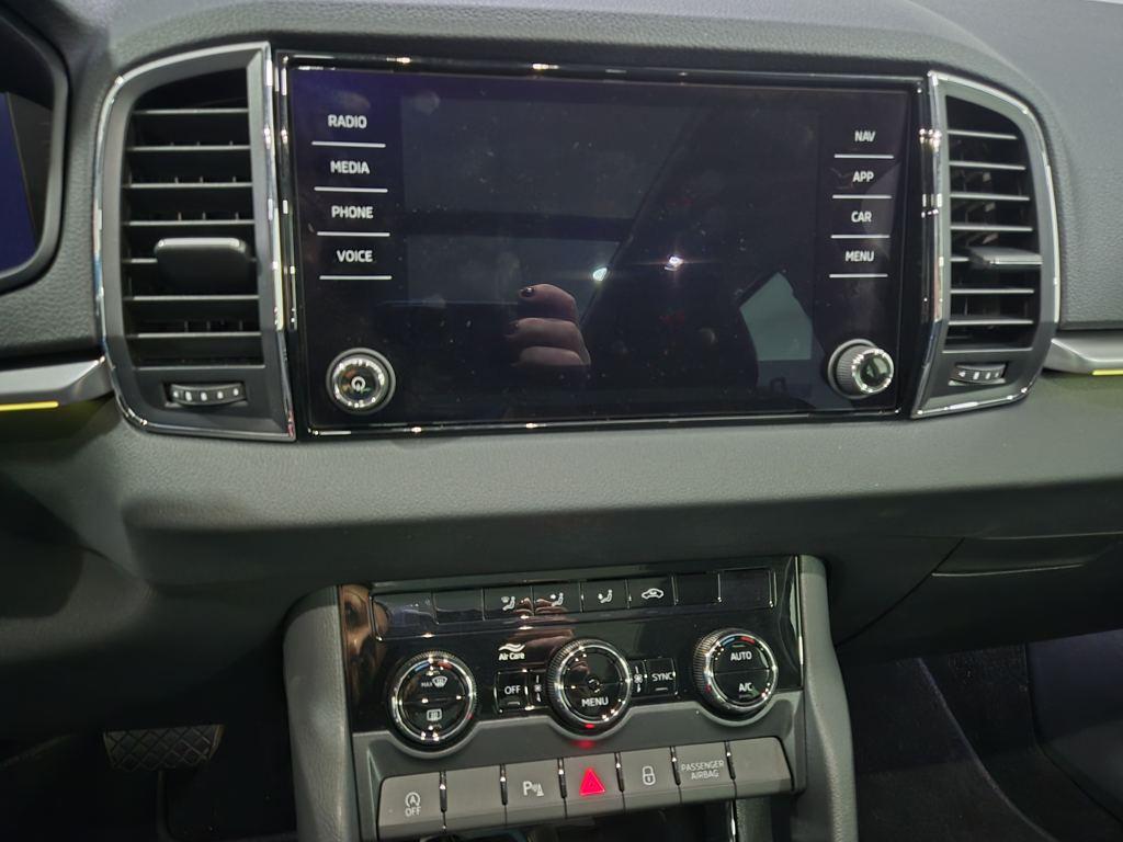 Skoda Karoq 1.5 TSI ACT Design DSG 110 kW (150 CV) - 8