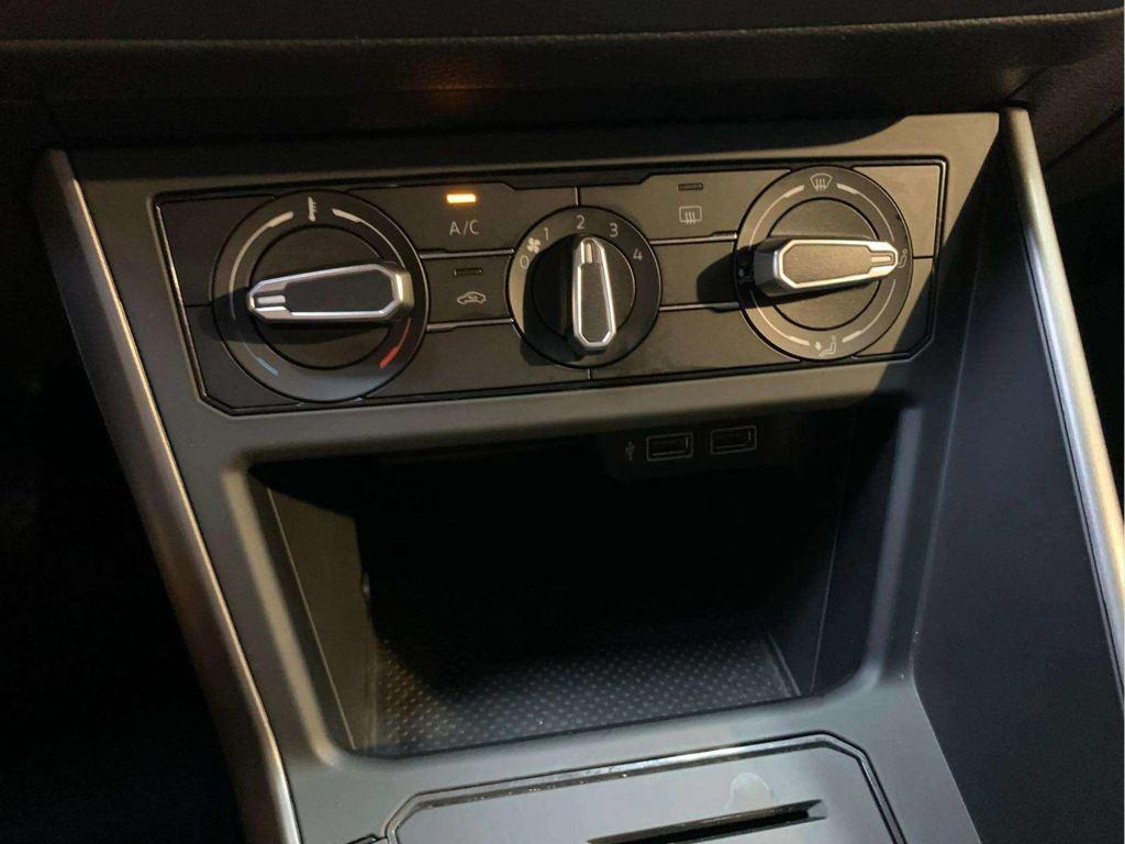 Volkswagen Polo Advance 1.0 TSI 70 kW (95 CV) DSG - 12