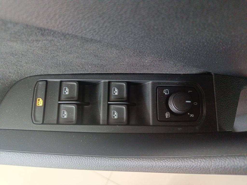 Skoda Kamiq 1.0 TSI Design 85 kW (115 CV) - 8