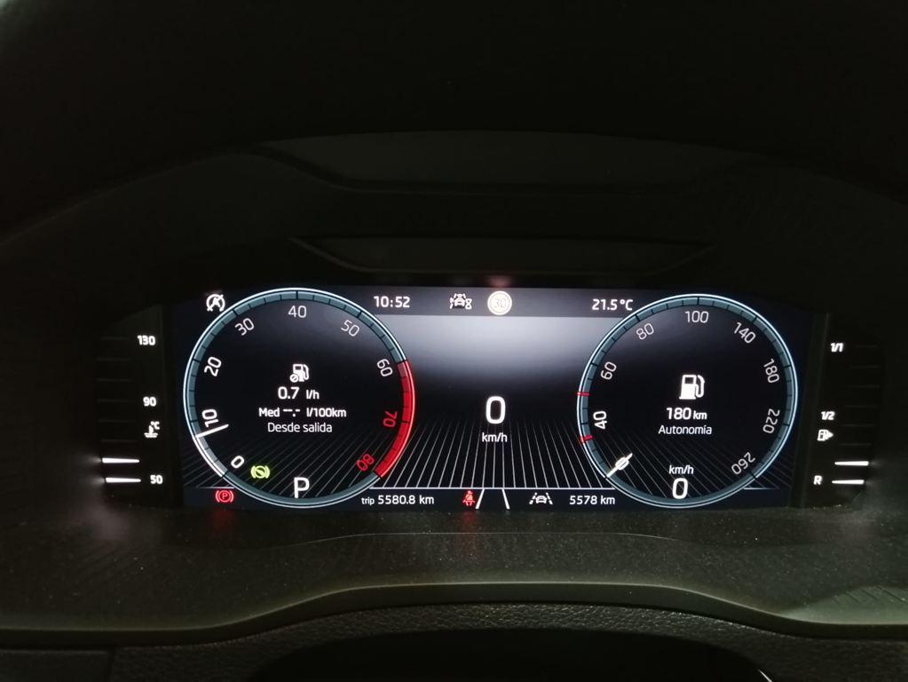 Skoda Karoq 1.5 TSI ACT Selection DSG 110 kW (150 CV) - 9